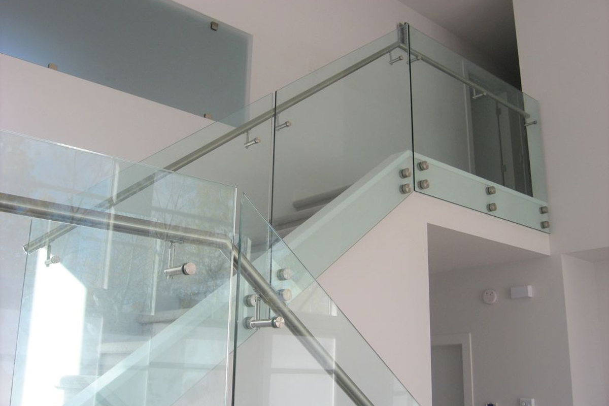 Standoff Glass Guard