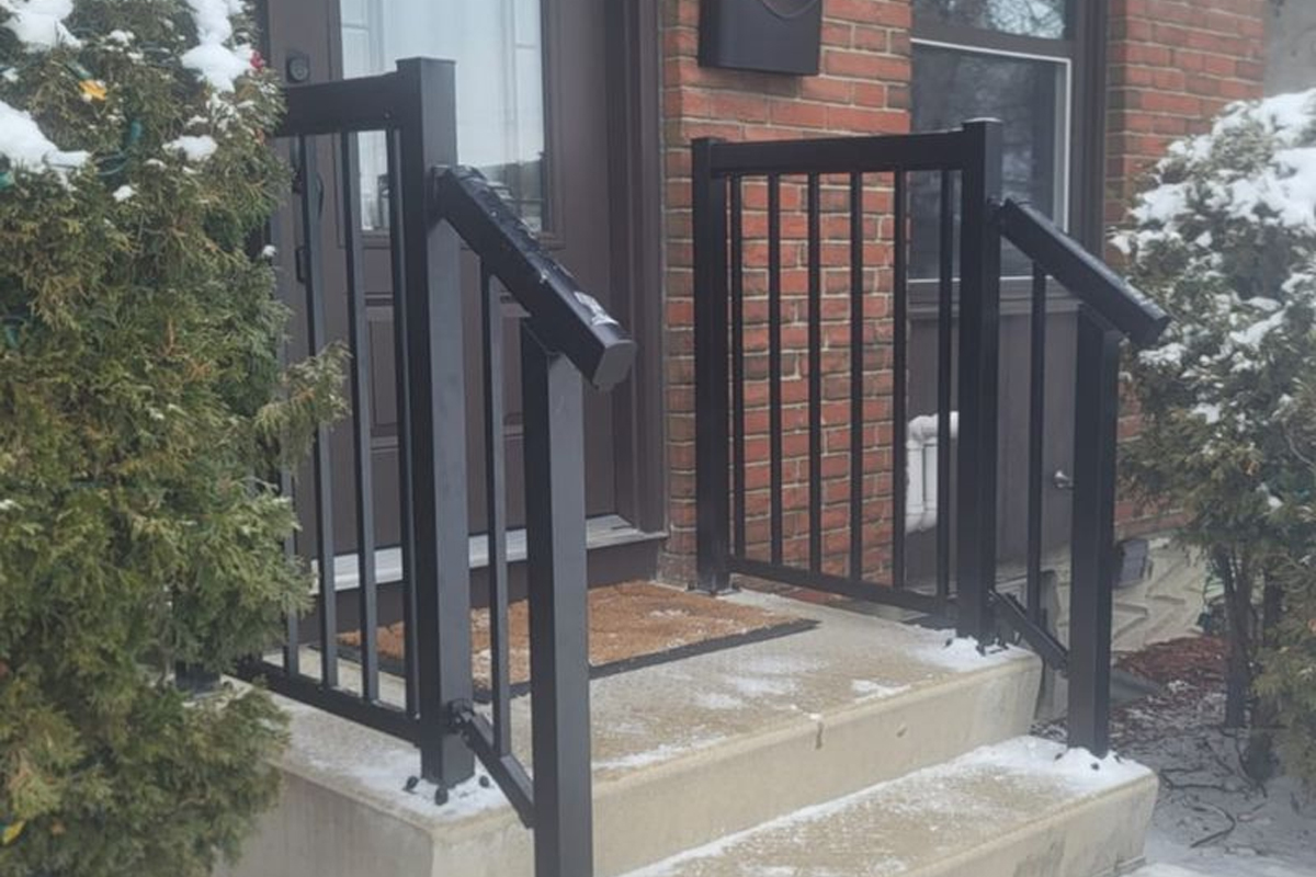 Aluminum Railing